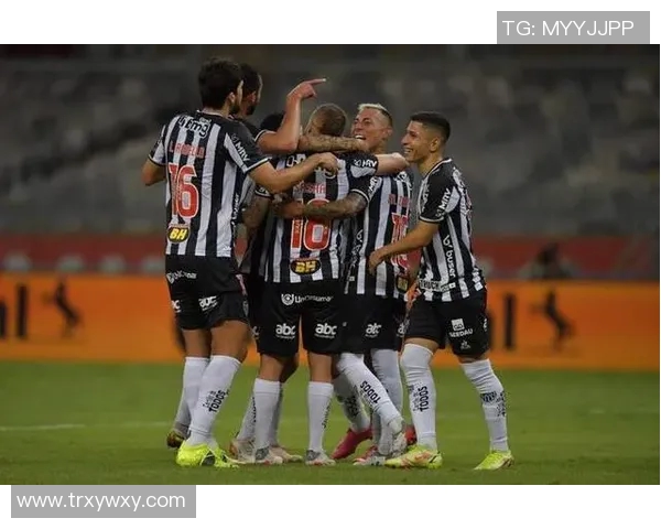 米内罗与塞阿拉激战正酣谁能在这场对决中笑到最后